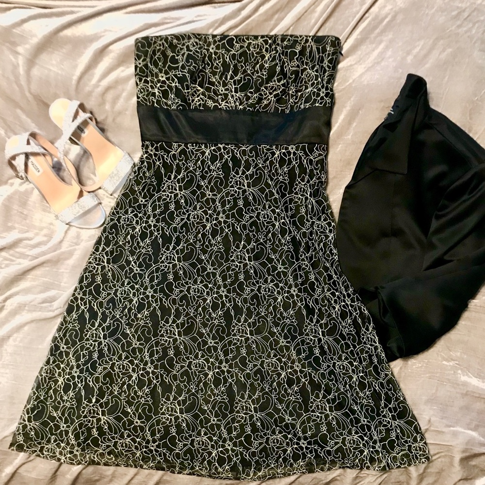 R & M Richards- Pretty strapless dress